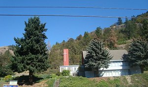 Our Savior Lutheran Bingen WA.JPG